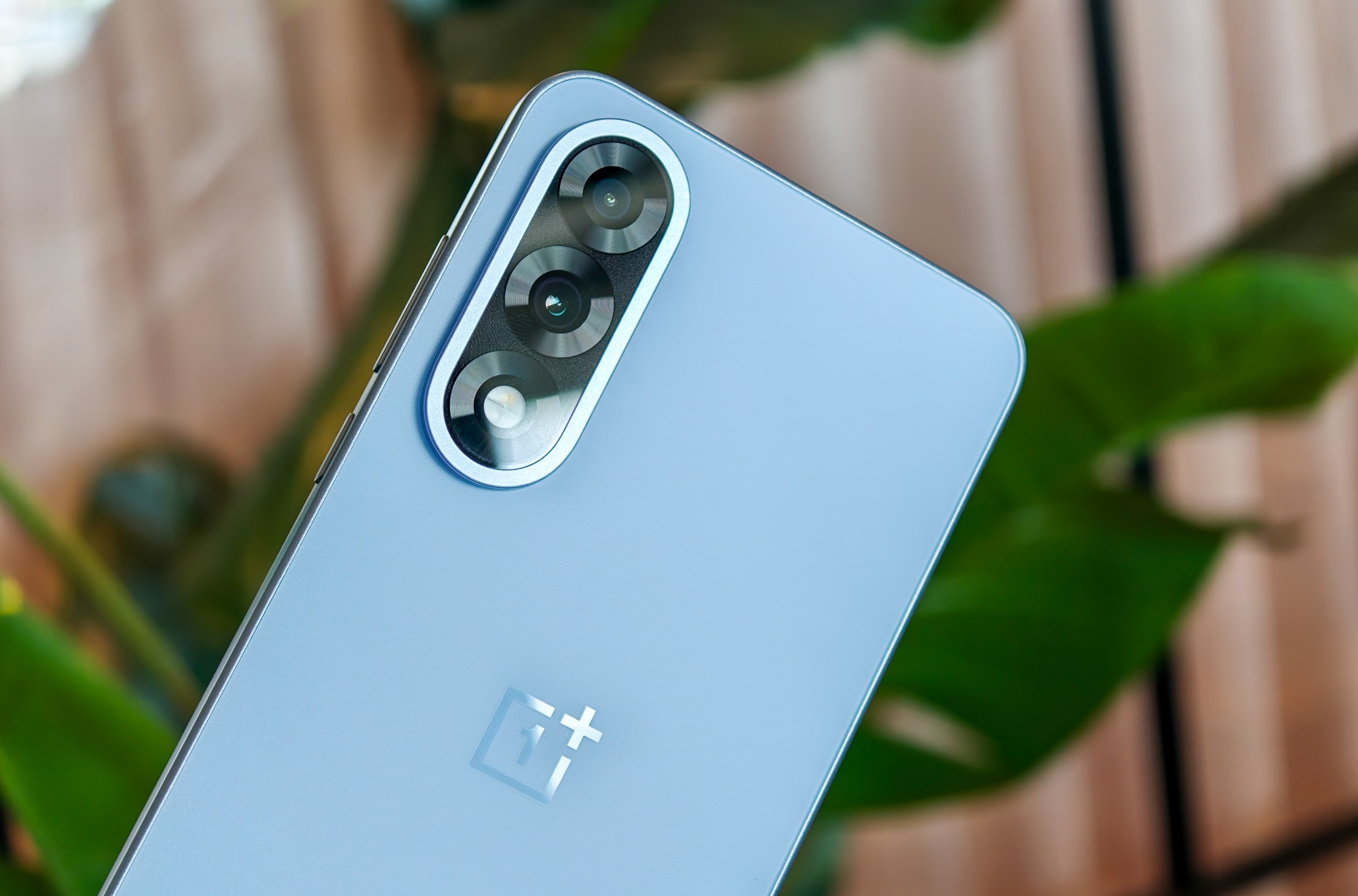 هاتف OnePlus Nord 5